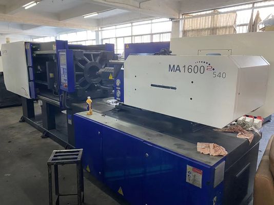 Động cơ Servo thứ 2 Máy thổi khuôn PP căng Máy ép phun 160Ton